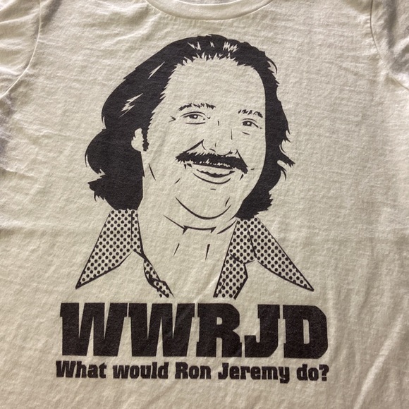 Funny Women’s Tee Size M. Preowned. - Picture 2 of 4